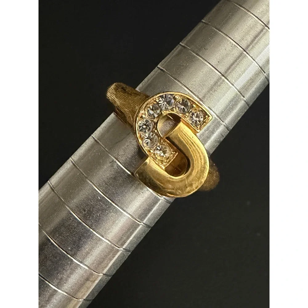 Vintage Avon Ring Gold Tone Rhinestone